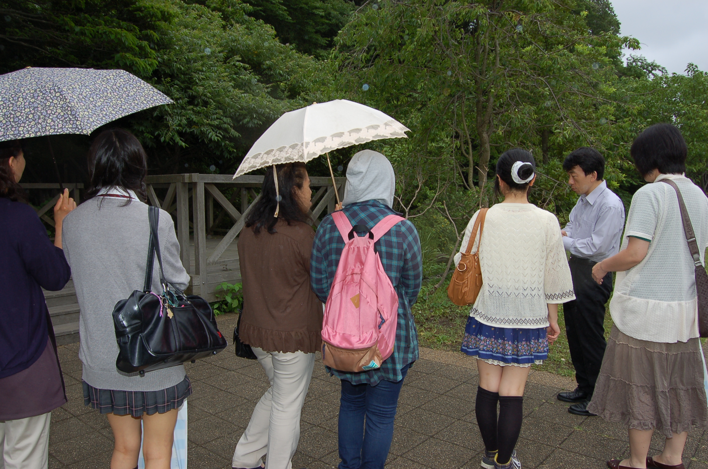 http://www.kamakura-u.ac.jp/sys/news/images/%E4%BF%9D%E5%9D%82%E5%85%88%E7%94%9F%E3%80%80DSC_0143.JPG