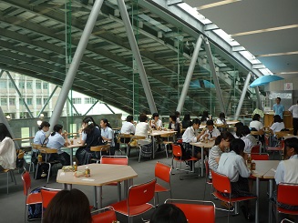 http://www.kamakura-u.ac.jp/sys/news/images/P1080170.JPG