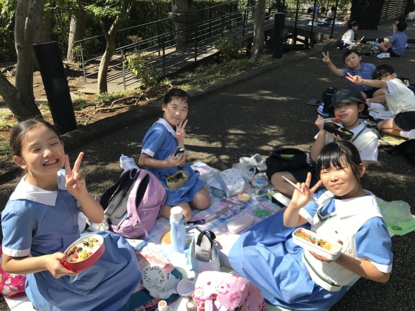 R8 3年遠足６.JPG