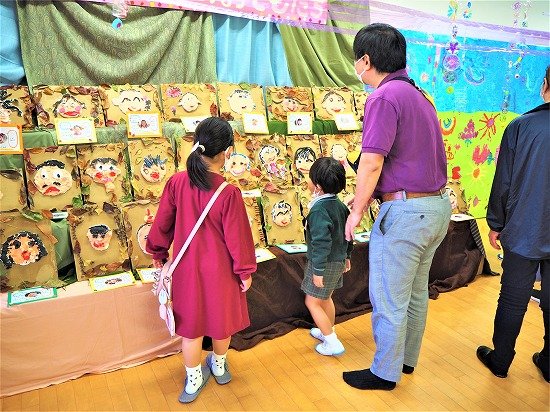 みどり祭中顔親子.jpg