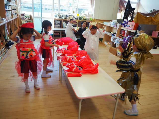 年中組 生活発表会が行われました 幼稚部だより 鎌倉女子大学 幼稚部 年中組 生活発表会が行われました 幼稚部だより 鎌倉女子大学 幼稚部