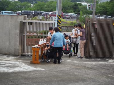 第３回目 幼稚部へようこその会 幼稚部で遊ぼう 水遊び が行われました 幼稚部だより 鎌倉女子大学 幼稚部