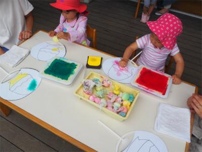 第3回目 幼稚部へようこその会 幼稚部で遊ぼう 水遊び が行われました 幼稚部だより 鎌倉女子大学 幼稚部 第3回目 幼稚部へようこその会 幼稚部で遊ぼう 水遊び が行われました 幼稚部だより 鎌倉女子大学 幼稚部