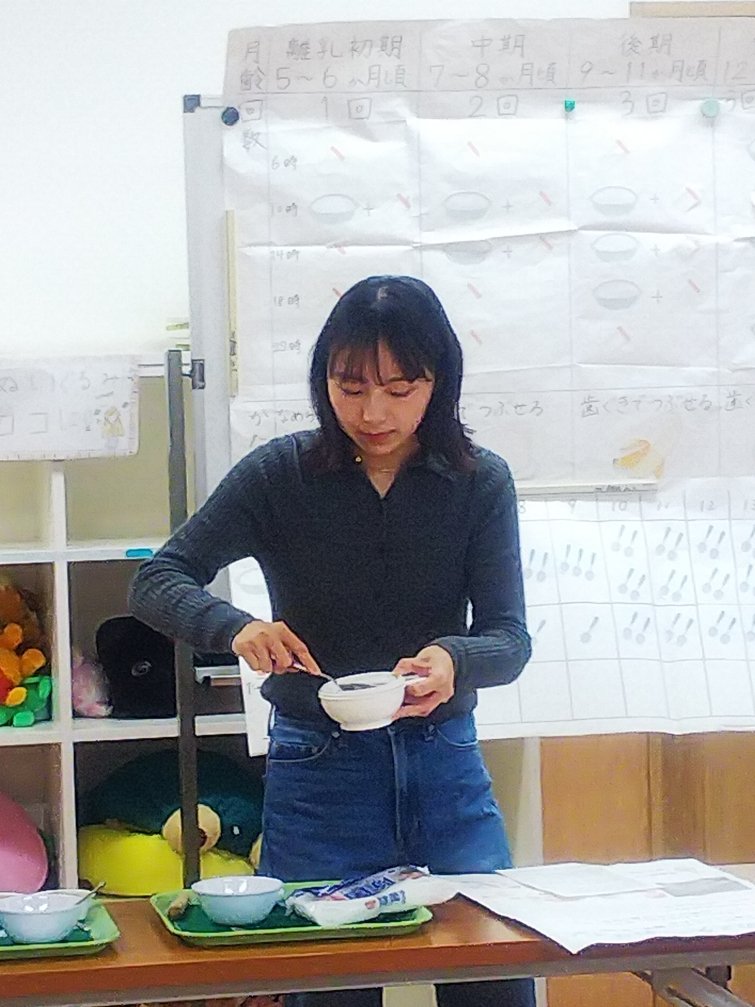20241116②つぶし粥の作り方実演.JPG