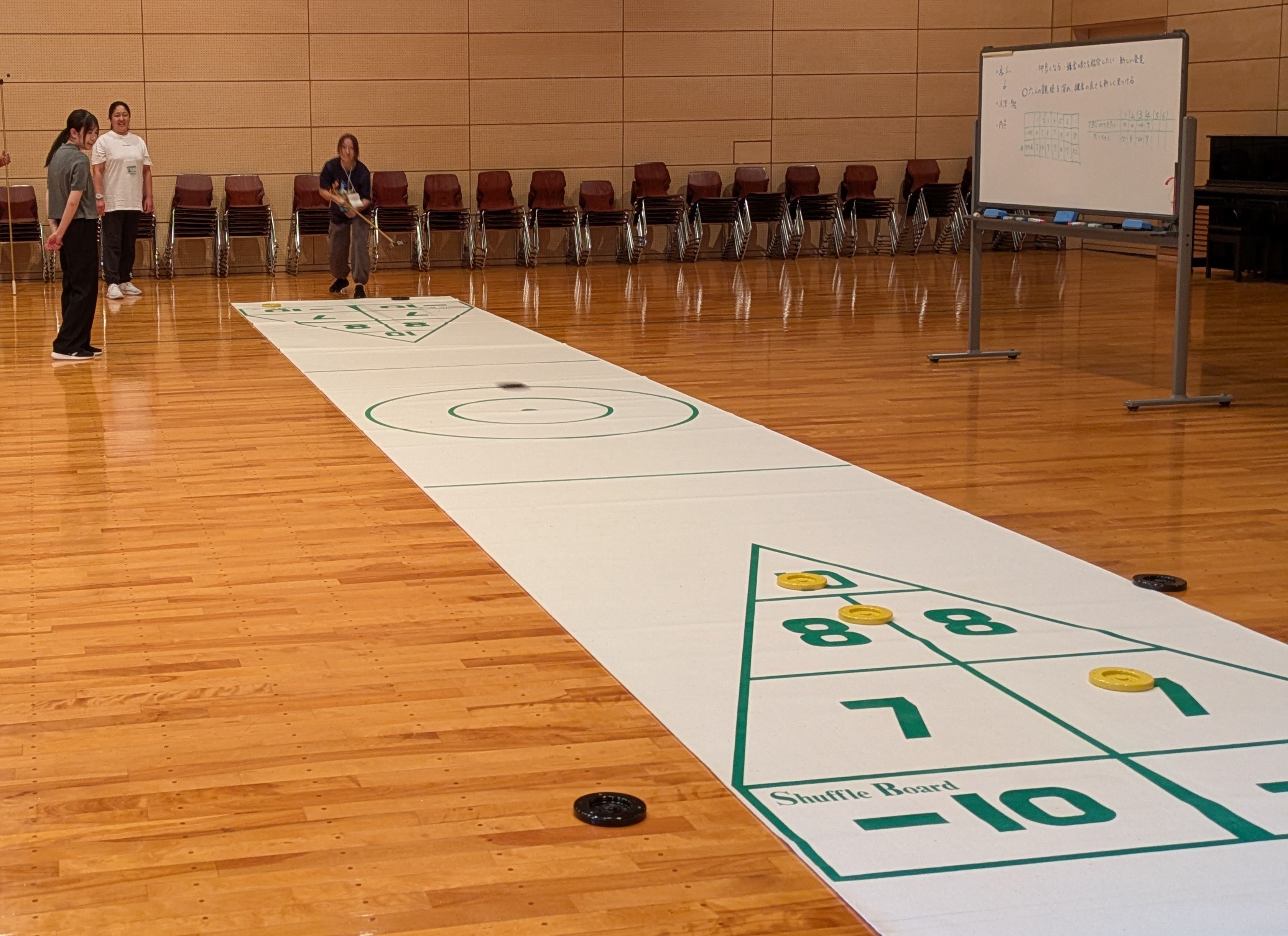 20260911③ニュースポーツ:シャフルボード.jpg