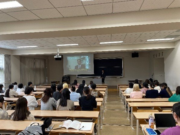 授業紹介「精神疾患とその治療」 - 鎌倉女子大学 鎌倉女子大学短期大学部